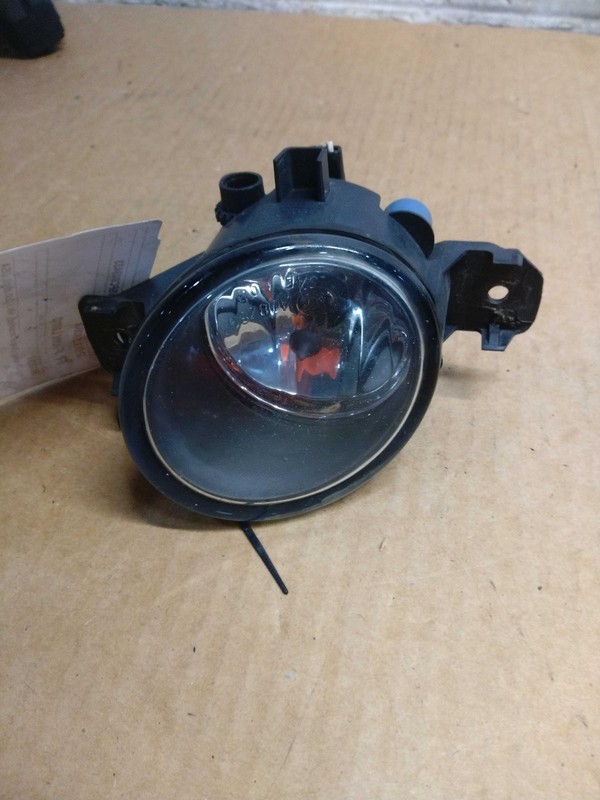 2015 Nissan Rogue Right Fog Light Assembly - Used, White, 117K Miles