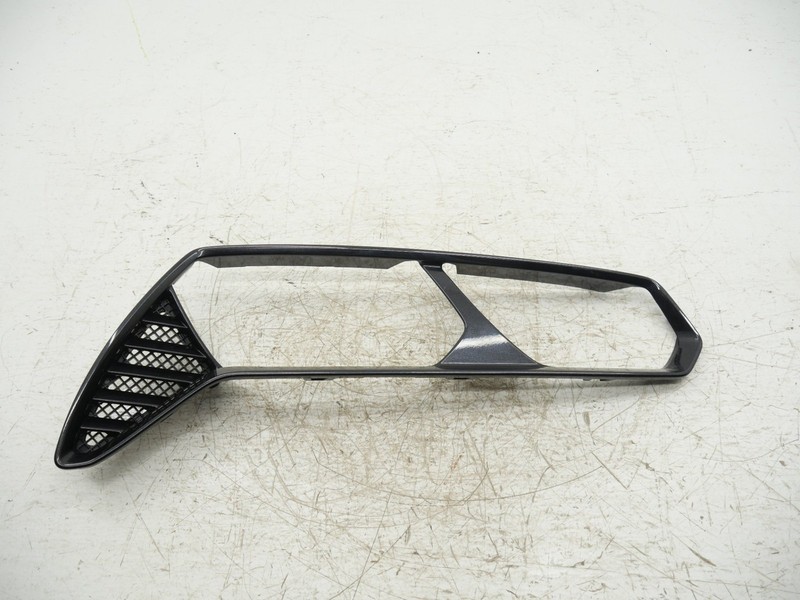 2014-2019 Chevrolet Corvette C7 Left Taillight Filler Panel OEM 23406884