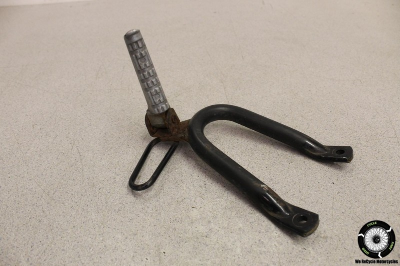 1991 Yamaha FZR600R LEFT REAR BACK PASSENGER PEG BRACKET MOUNT FZR 600 91