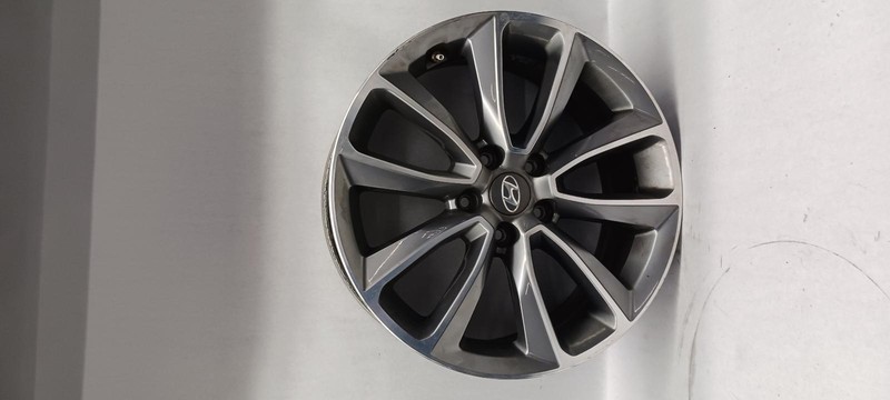 17-'19 HYUNDAI SANTA FE Wheel 18x7-1/2 alloy 3.3L OEM