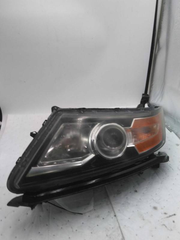 2016 Honda Odyssey Left Headlight Assembly - Used, Slight Haze, OEM 93702