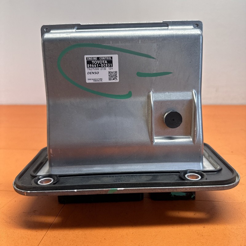 896610C831 || 2007 Toyota Tundra 5.7L Engine Control Unit ECU DENSO AT OEM