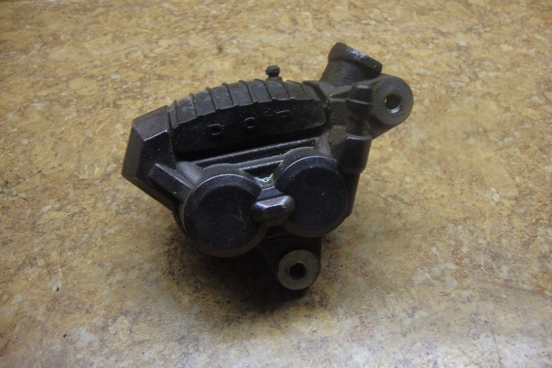 1997 Suzuki Katana GSX600F GSX 600 GSX600 F Right Front Disk Brake Caliper 97 96