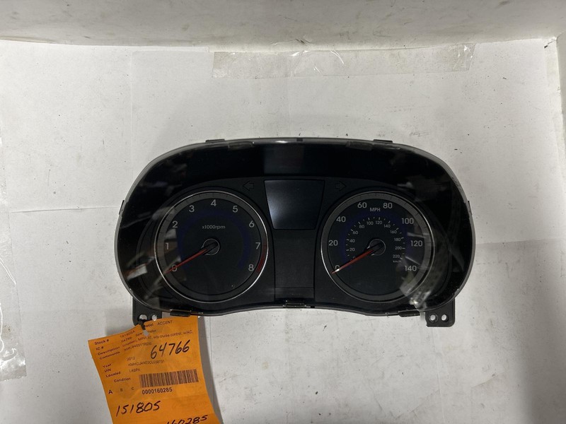 2012 HYUNDAI ACCENT Speedometer AT w/cruise control w/o AC 85k miles OEM 12