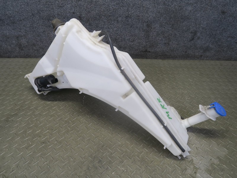 2014-2022 RANGE ROVER SPORT L494 WINDSHIELD WASHER FLUID RESERVOIR TANK W PUMP
