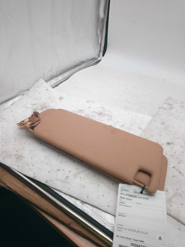 2011 PORSCHE CAYENNE Grey Sun Visor Right Side OEM 512553 215K Miles