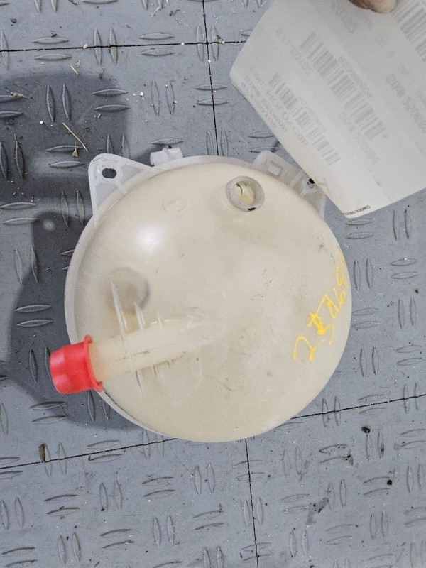 Coolant Reservoir Fits 06-10 12-22 PASSAT 3486604