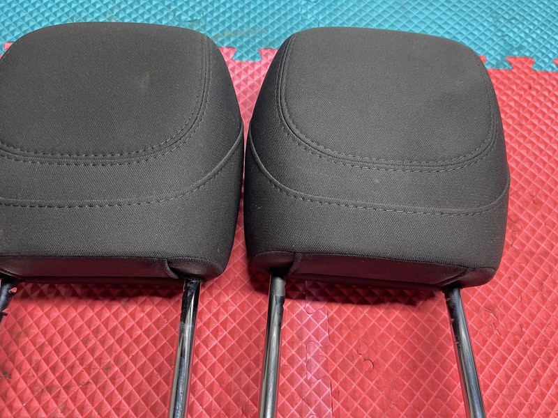 15-17 CHRYSLER 200 200S FRONT SEAT HEADREST HEAD REST SET BLACK CLOTH CLEAN OEM