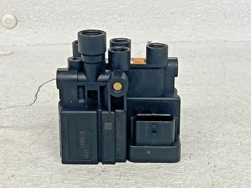 ⭐2011-2017 LAND ROVER RANGE ROVER FRONT AIR SUSPENSION CONTROL VALVE LOT2608