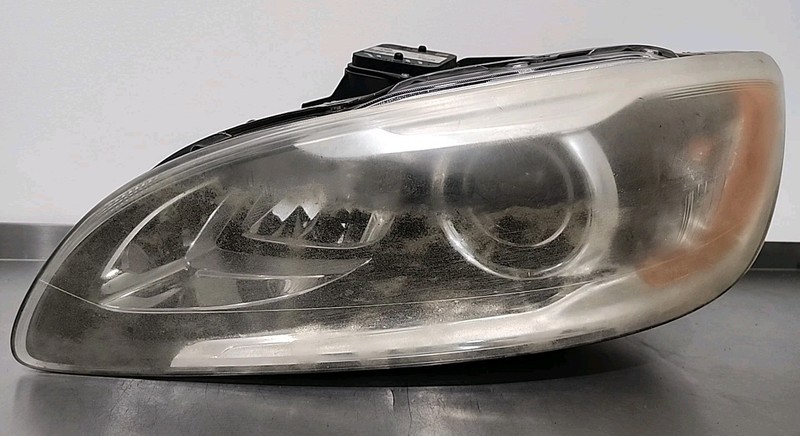 2014 2015 2016 2017 2018 Volvo S60 V60 Headlight Left Driver Side Xenon HID OEM