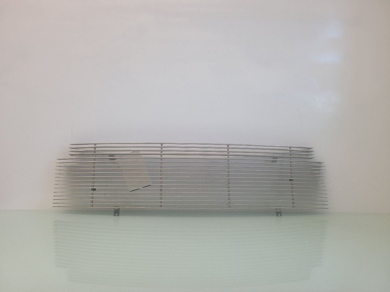 Grille Heritage XL Painted Surround Fits 99-04 FORD F150 PICKUP 582019