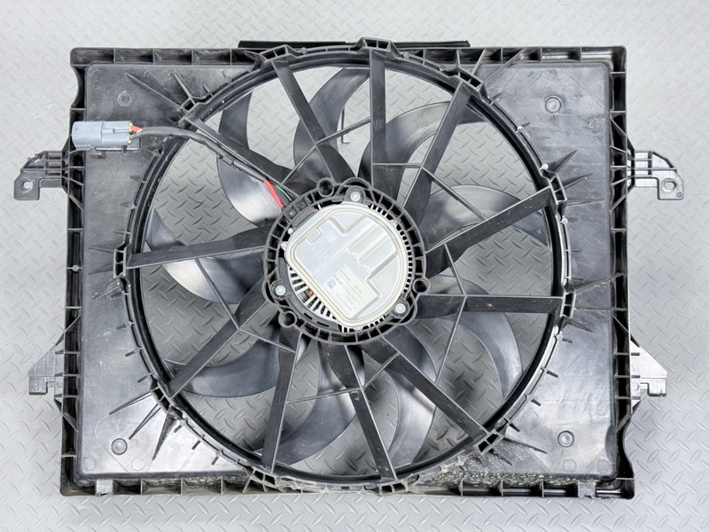 ✅ 19-26 RAM 1500 5th OEM RADIATOR COOLING FAN MODULE ASSEMBLY SHROUD BLADE 79K