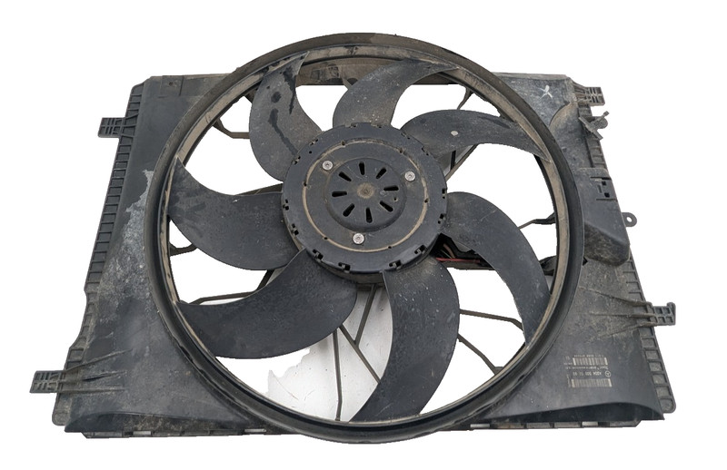 08-20 Mercedes W204 Cc50 Engine Radiator Cooling Fan Motor 2045000293