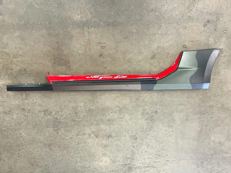 ⭐16-24 CHEVROLET CAMARO LEFT DRIVER SIDE SKIRT ROCKER PANEL MOLDING OEM LOT2656