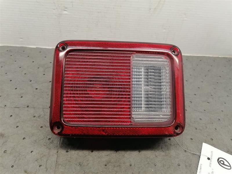 Driver Tail Light VIN W 6th Digit Jk Body Fits 07-18 WRANGLER 1140536