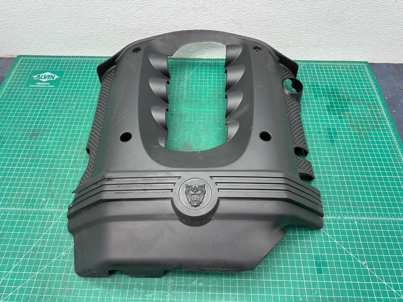 09 JAGUAR XF 4.2L ENGINE MOTOR COVER TRIM PANEL OEM