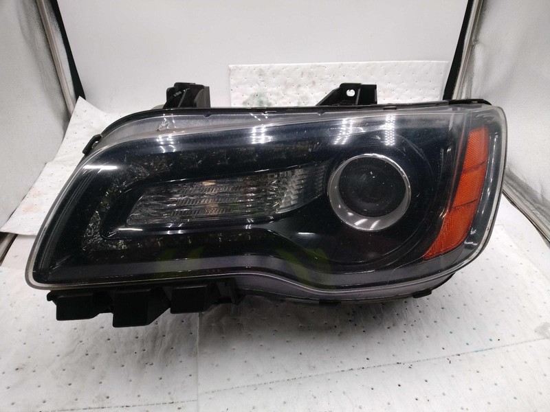 2014 Chrysler 300 Left Headlight Assembly White OEM 280001 Used 290K Miles