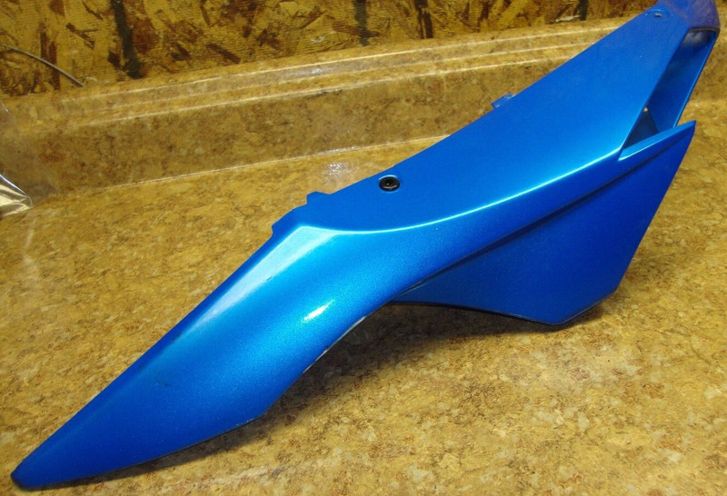 12 Suzuki GSXR750 GSX-R750 GSXR 750 Right Rear Tail Fender Cowl Cowling Fairing