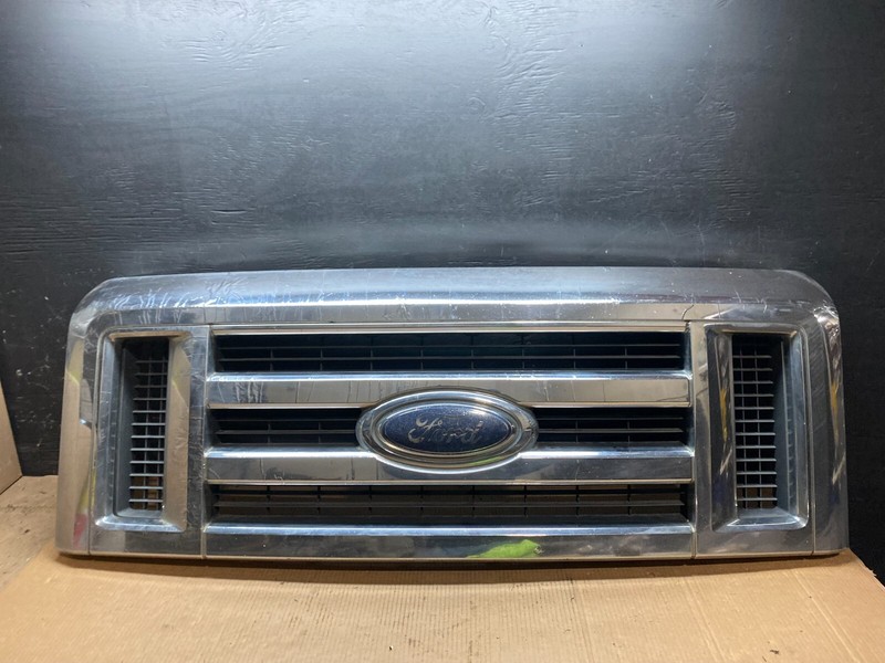 2008 to 2014 Ford Econoline E150 E250 Front Upper Chrome Grill Grille Oem F6878