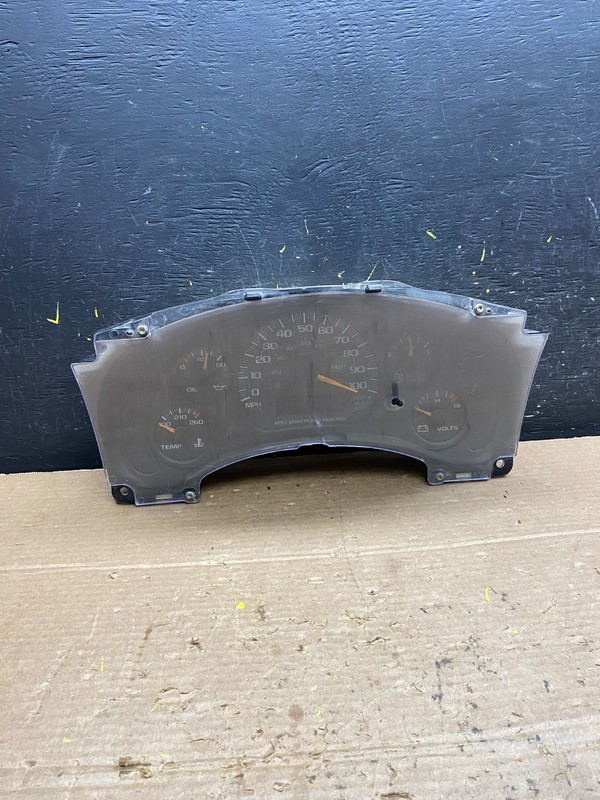1996 to 2000 Chevrolet Express Speedometer Cluster Gauge OEM W9816 DG