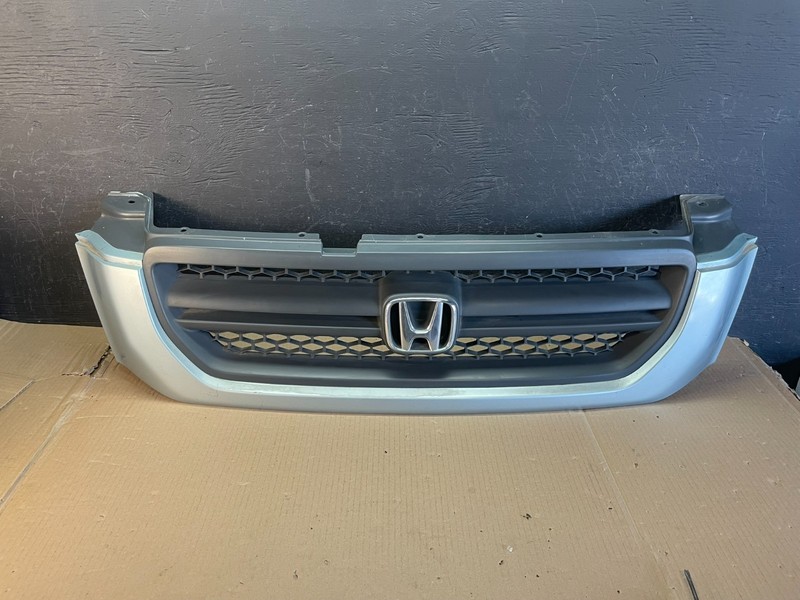 2003 2004 2005 Honda Pilot Front Upper Grill Grille Oem AE3578 DG