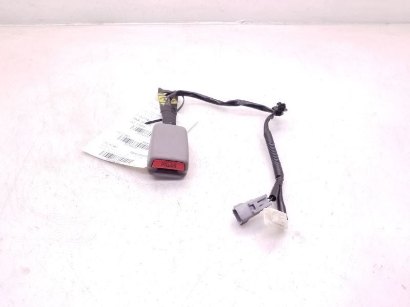 05-09 TOYOTA 4 RUNNER SPORT FRONT PASSENGER RIGHT SEAT BELT BUCKLE