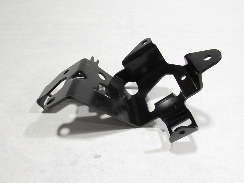 20-23 McLaren GT 2021 Front Right Passenger Seat Belt Retractor Bracket Mount |@