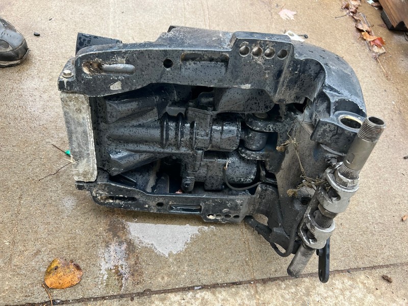 Johnson Evinrude Outboard 150hp FICHT Swivel Trim and tilt 0439934 FRESHWATER!