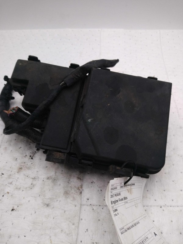 2017 Nissan Rogue Fuse Box 2.5L Red OEM Used 97000 Miles NJ25-25453-645368