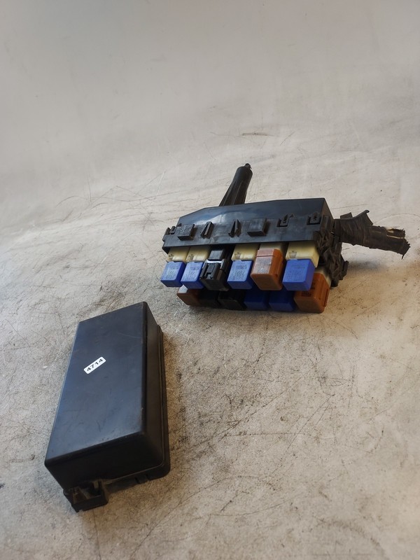 2019 Nissan NV 2500 Engine Compartment Fuse Box OEM 5.6l