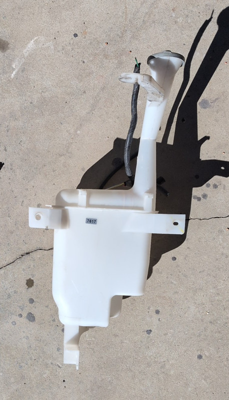 2012-2019 Nissan Versa Windshield Washer Fluid Reservoir With Pump Wiper Tank OE