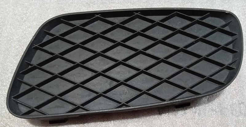 2008-2015 Smart Fortwo 451 Black Plastic Fog Lamp Blanking Panel LH A4518260124