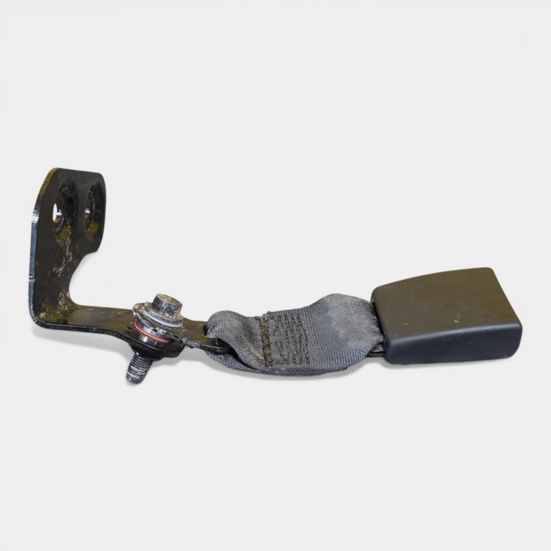 2019-2023 HYUNDAI SANTA FE REAR CENTER 2ND ROW SEAT BELT BUCKLE OEM