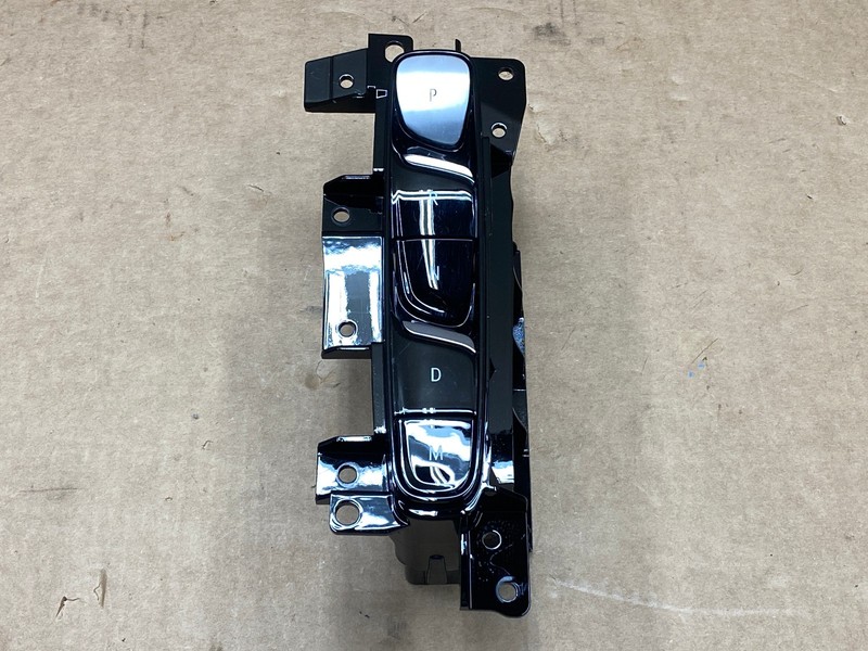 2021-2023 BUICK ENVISION GEAR SHIFTER SELECTOR PANEL TRIM OEM LOT785