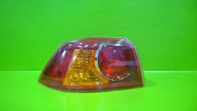 09 10 11 12 13 LANCER SDN DRIVER LEFT QUARTER MOUNT TAILLIGHT LAMP OEM 2877-37