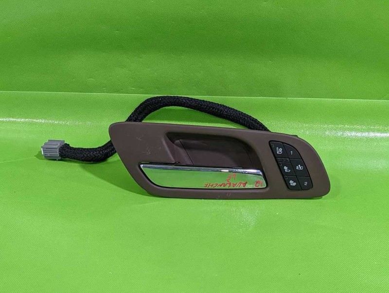 07-13 AVALANCHE LEFT FRONT INTERIOR DOOR HANDLE W/HEAT W/MEMORY OEM 4526-43