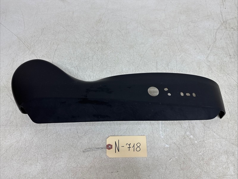 ⚡️17-21 TESLA MODEL Y/3 FRONT RIGHT SEAT RAIL TRIM COVER 1098348-00-G 718 B56