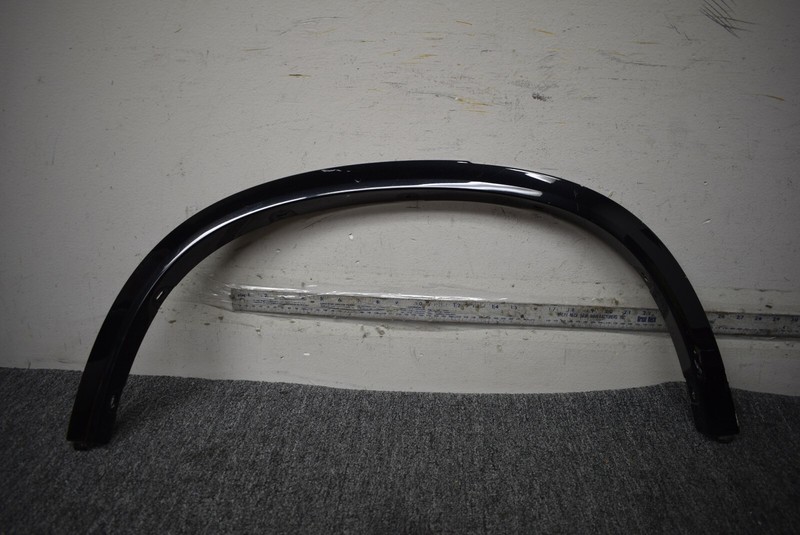 BMW X1 FENDER FLARE MOLDING FACTORY OEM