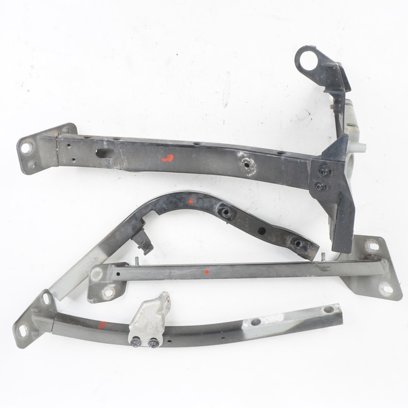 2004 - 2010 AUDI S8 - Front LEFT Headlight / Cross Support Brace SET 4E0821137E