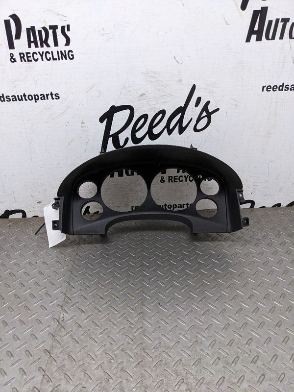 07-2014 Chevrolet GMC Yukon Tahoe Suburban Instrument Gauge Cluster Beze 1167006