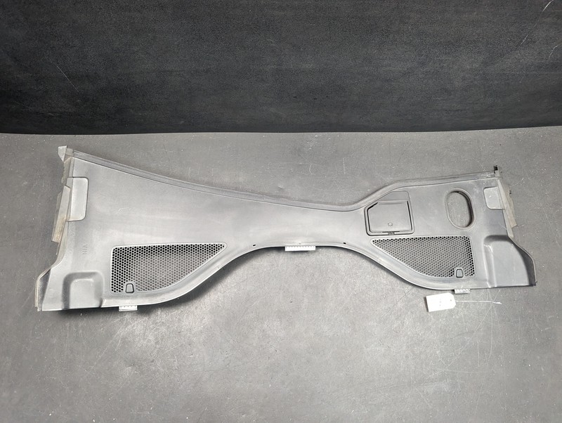 Cowl Vent Panel 2018 Audi A6 4G8819447H 2012 2013 2014 2015 2016 2017