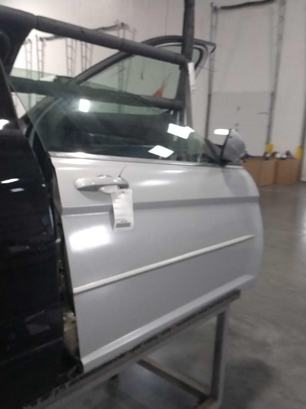 2011 Chrysler 200 Right Door Silver 2DR Conv OEM Used 178268 133K Miles