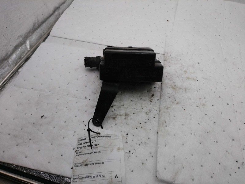 2015 INFINITI Q70 Fuse Box OEM 243721CA0A 121K Miles White NJ25-25891-658668