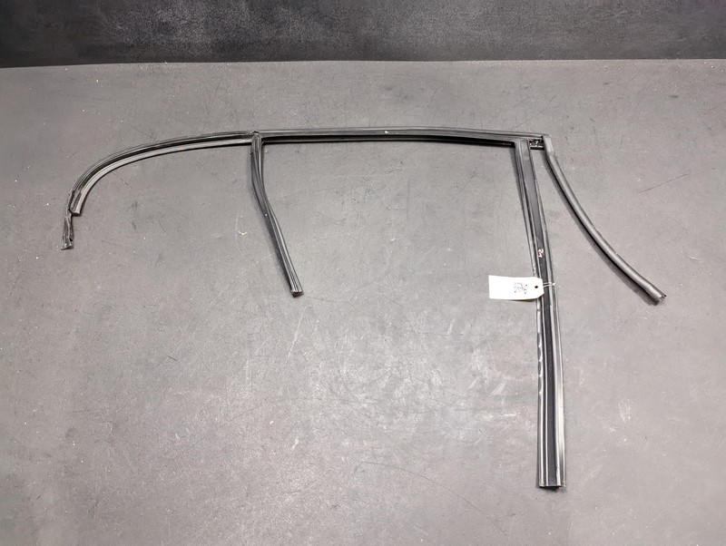 Rear Left Door Window Glass Run Channel 2018 Volvo S60 2011 - 2017