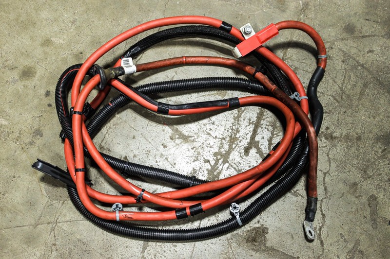 2010-2015 Chevy Camaro SS Positive Battery Cable OEM 22886822 *USED*