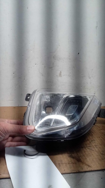2018 Chevrolet Equinox Right Turn Signal Light Assembly, Brown, Used, 147K Miles