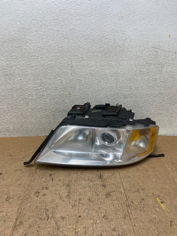 2002 to 2004 Audi A6 Left Driver LH Side Halogen Headlight OEM AA4329