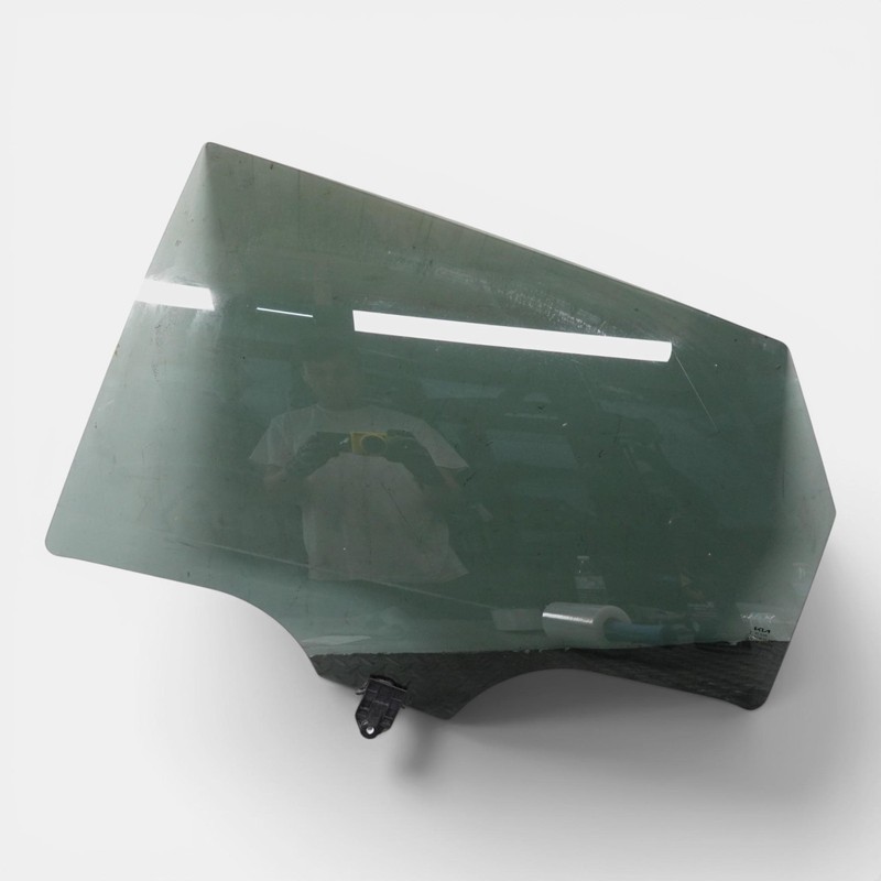 2023-2026 KIA SPORTAGE REAR LEFT DRIVER DOOR WINDOW GLASS PRIVACY TEMPERED OEM