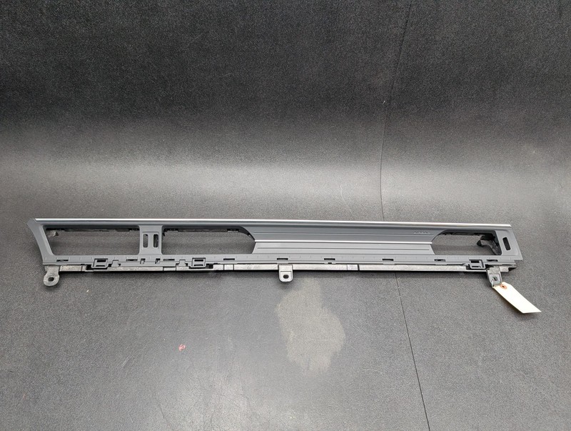 Dashboard Vent Grille Molding 2019 Audi A7 4K1820902D6PS 2020 2021 2022 - 2024