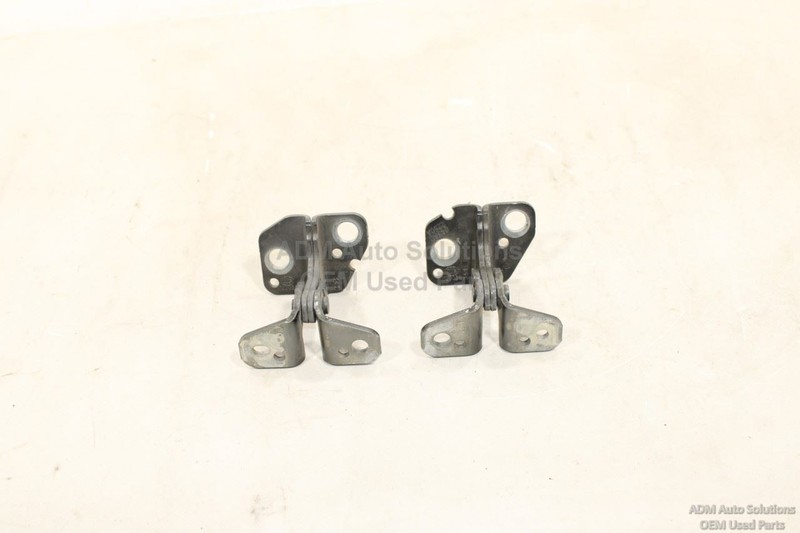 2019 - 2024 RAM 1500 FRONT LEFT DRIVER SIDE DOOR HINGE UPPER AND LOWER SET OEM